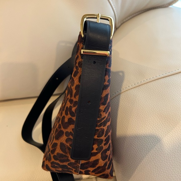 Madewell The Essential Mini Bucket Tote - Picture 6 of 7